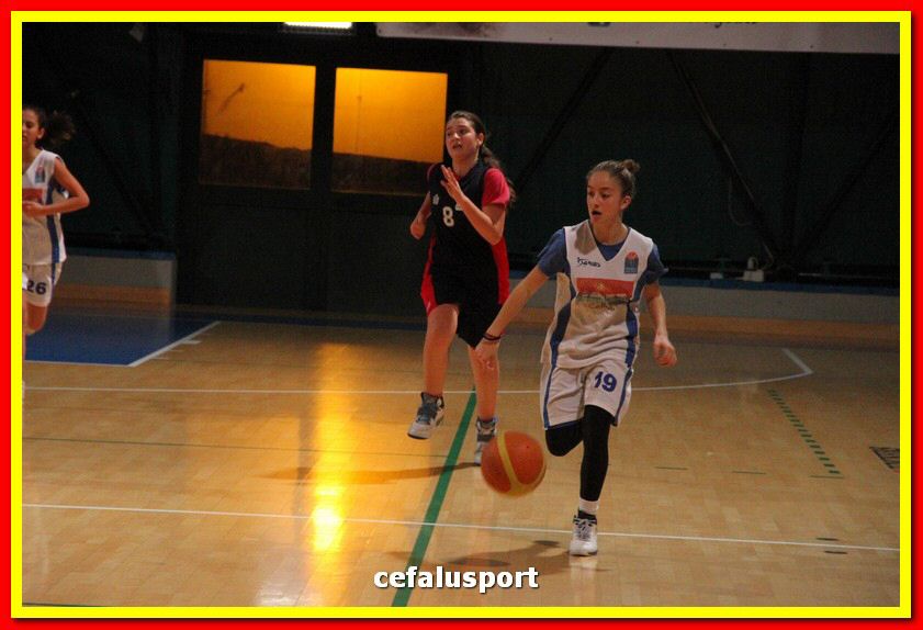 150228 Basket_U13F 105_tn.jpg